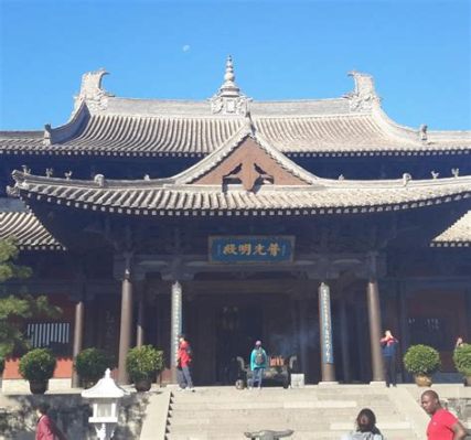 Descubra a Paz Interior no Templo da Nuvem Branca em Datong!